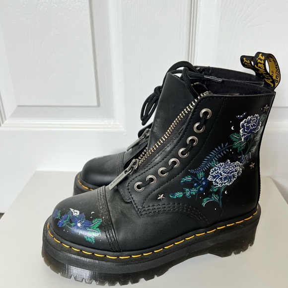 Dr. Martens Sinclair Floral Boots - Picture 7 of 7